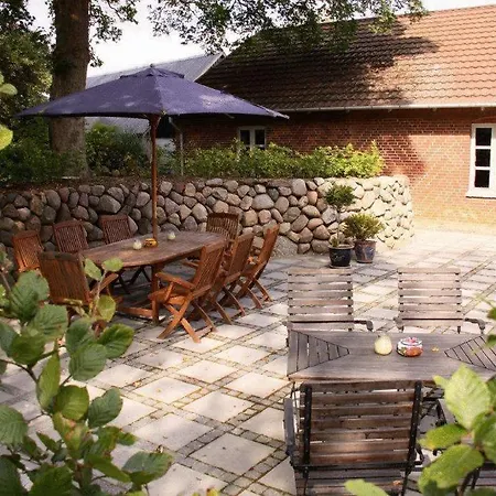 Hojmolle 3* Eskilstrup (Sjaelland)