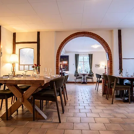 Hojmolle モーテル